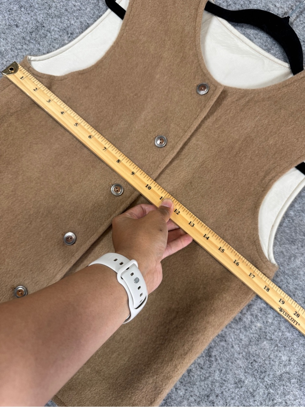 Vintage Camel Wool Blend Vest Beige Medium Minimalist Classic Fall Quiet Luxury - Picture 7 of 11